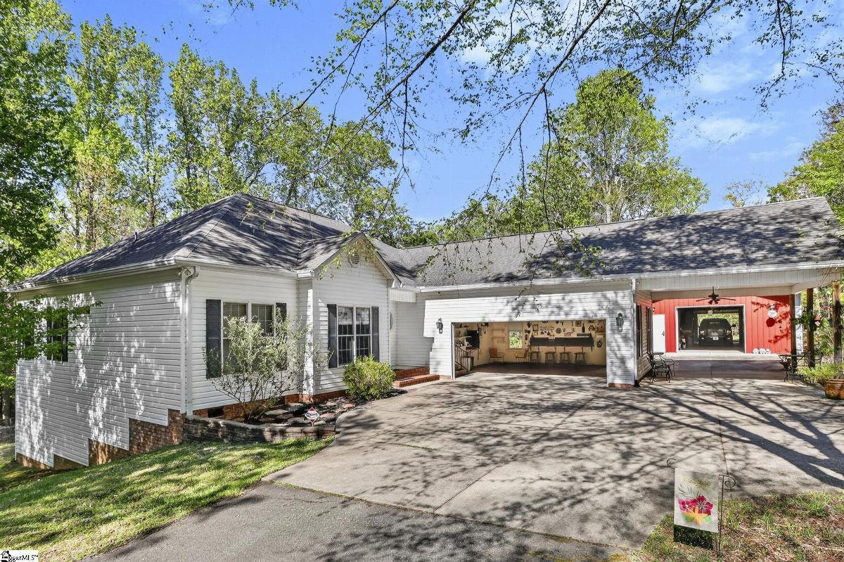 181 Lake Drive