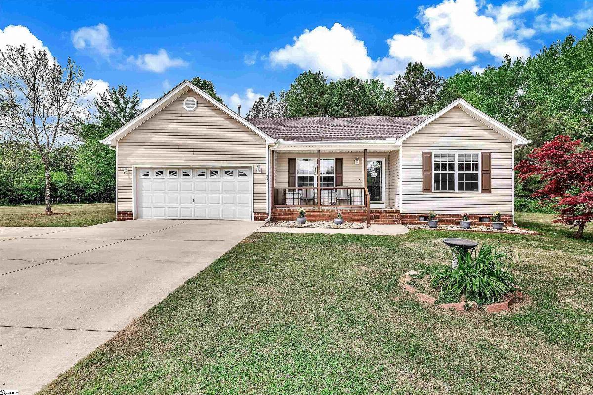 632 Hunters Lane