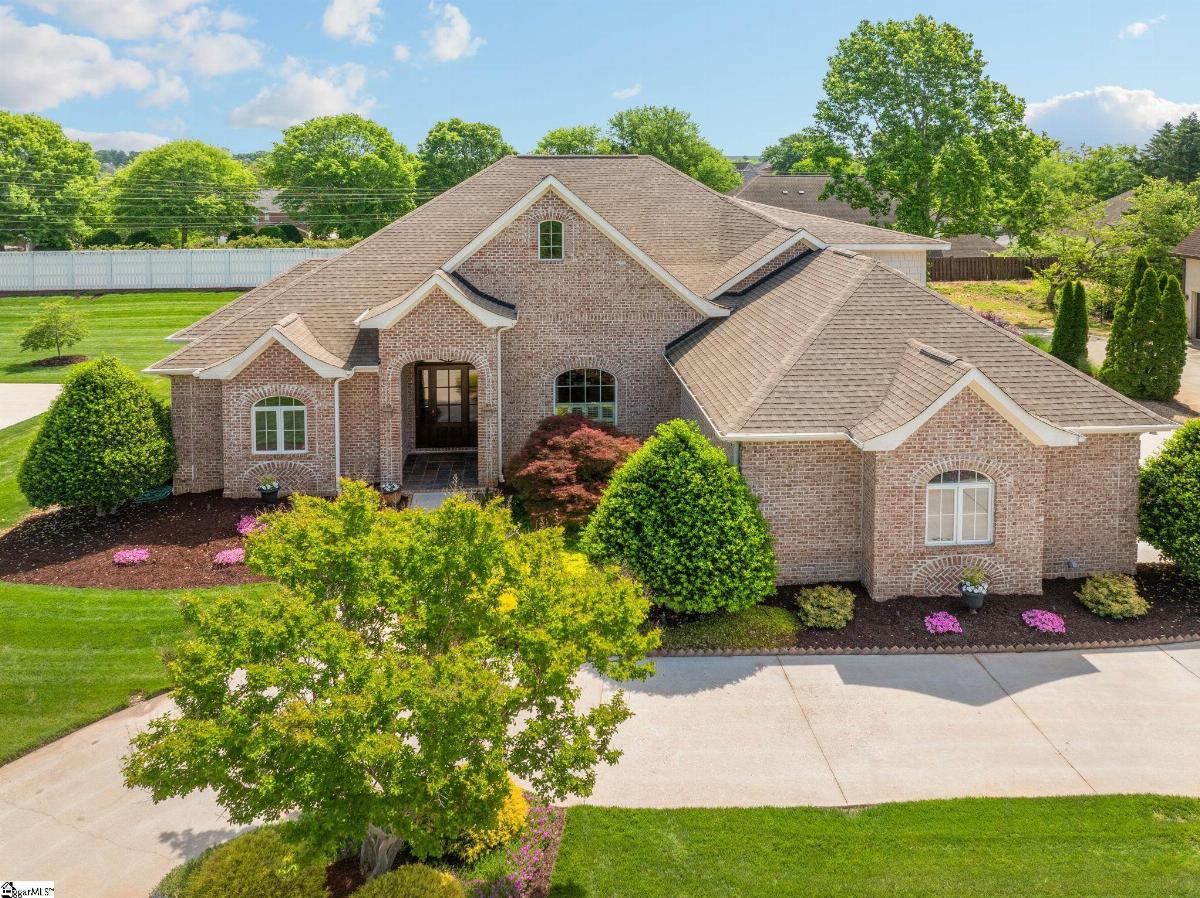411 Kingsgate Court