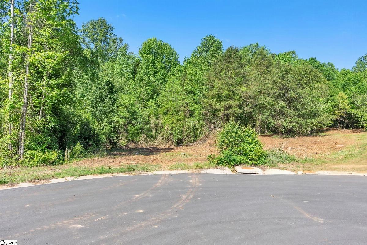 228 River Oaks Circle