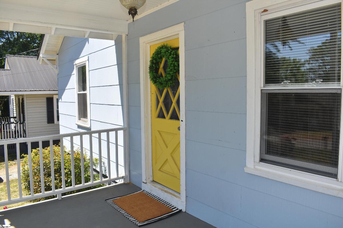 500 W 4th Avenue