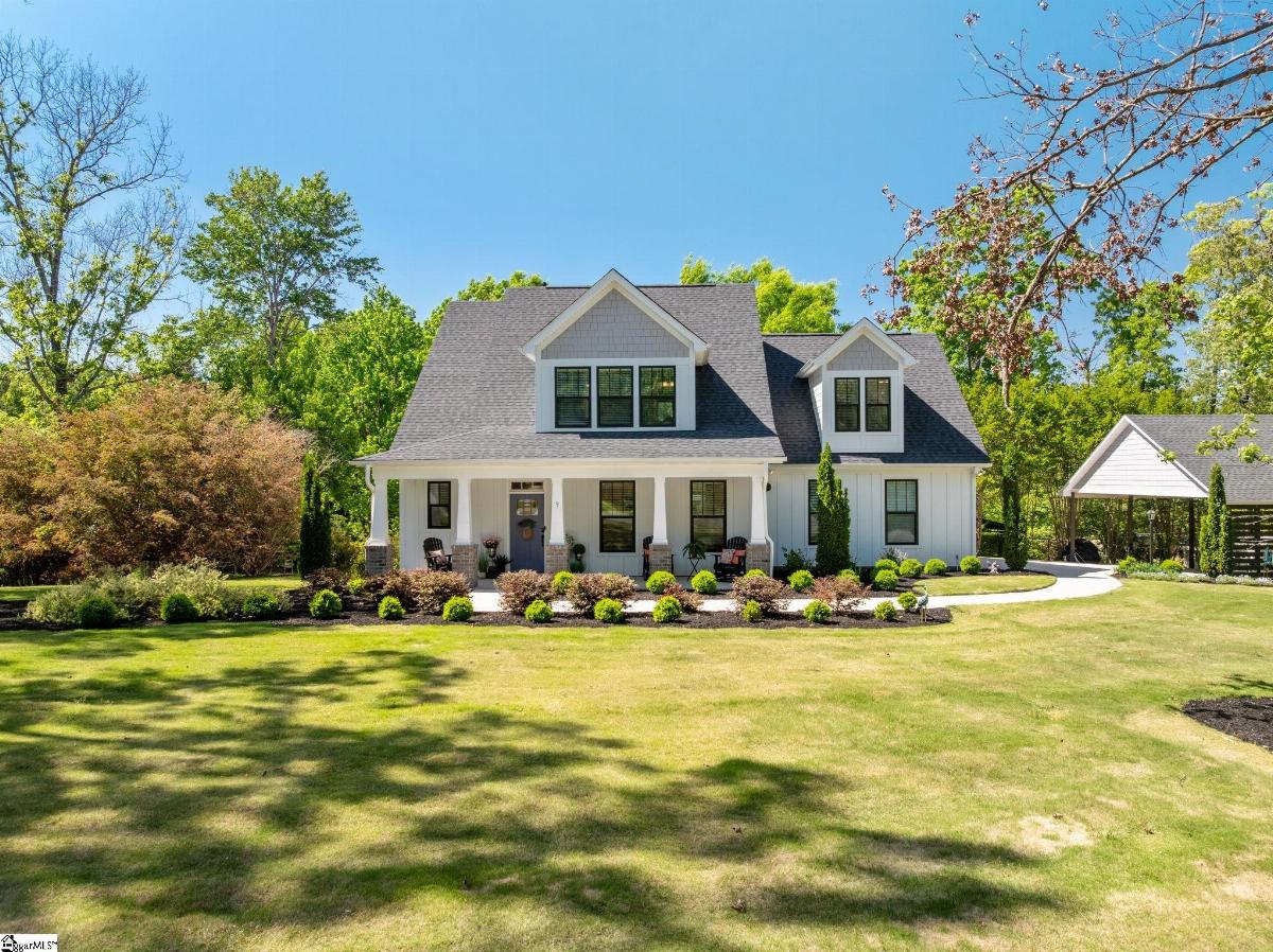 9 Compton Drive
