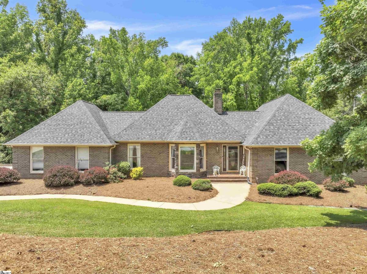 107 South Pointe Court