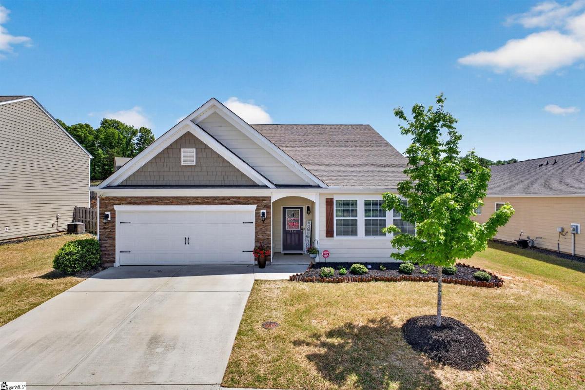 216 Lake Grove Road
