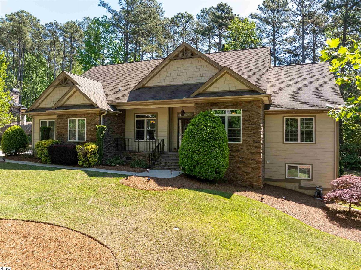 915 Shadow Oaks Drive
