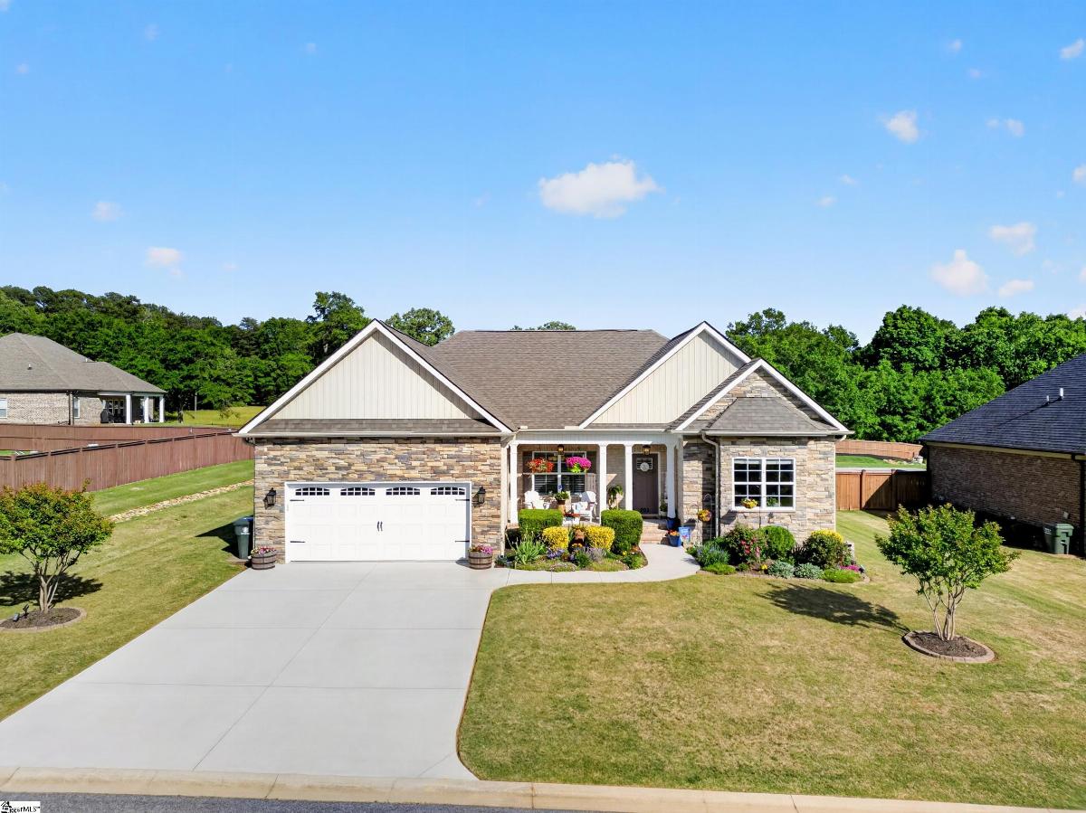 205 Cedar Knoll Way