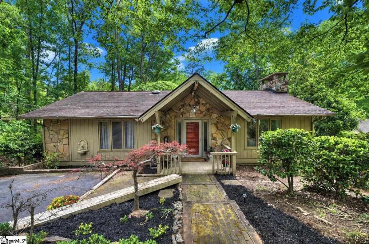 3 Rudder Court