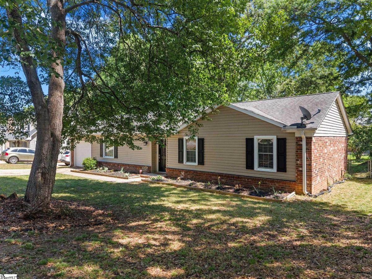 112 Canebrake Drive