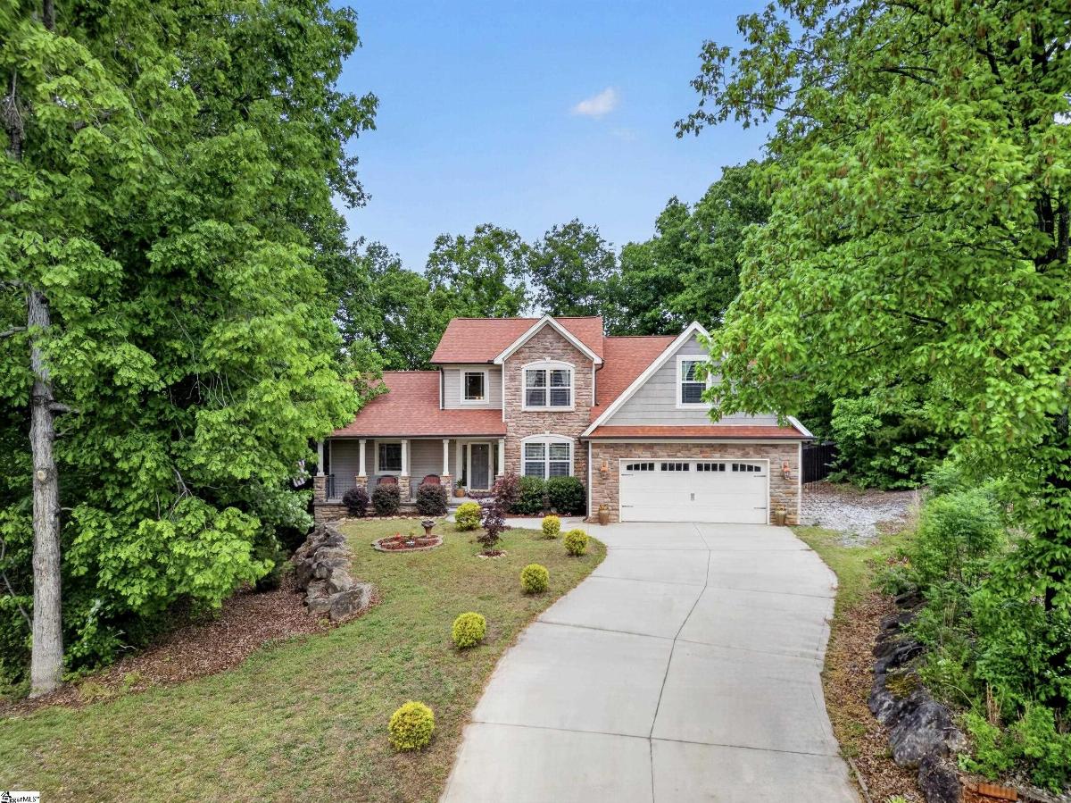 112 Trotter Court