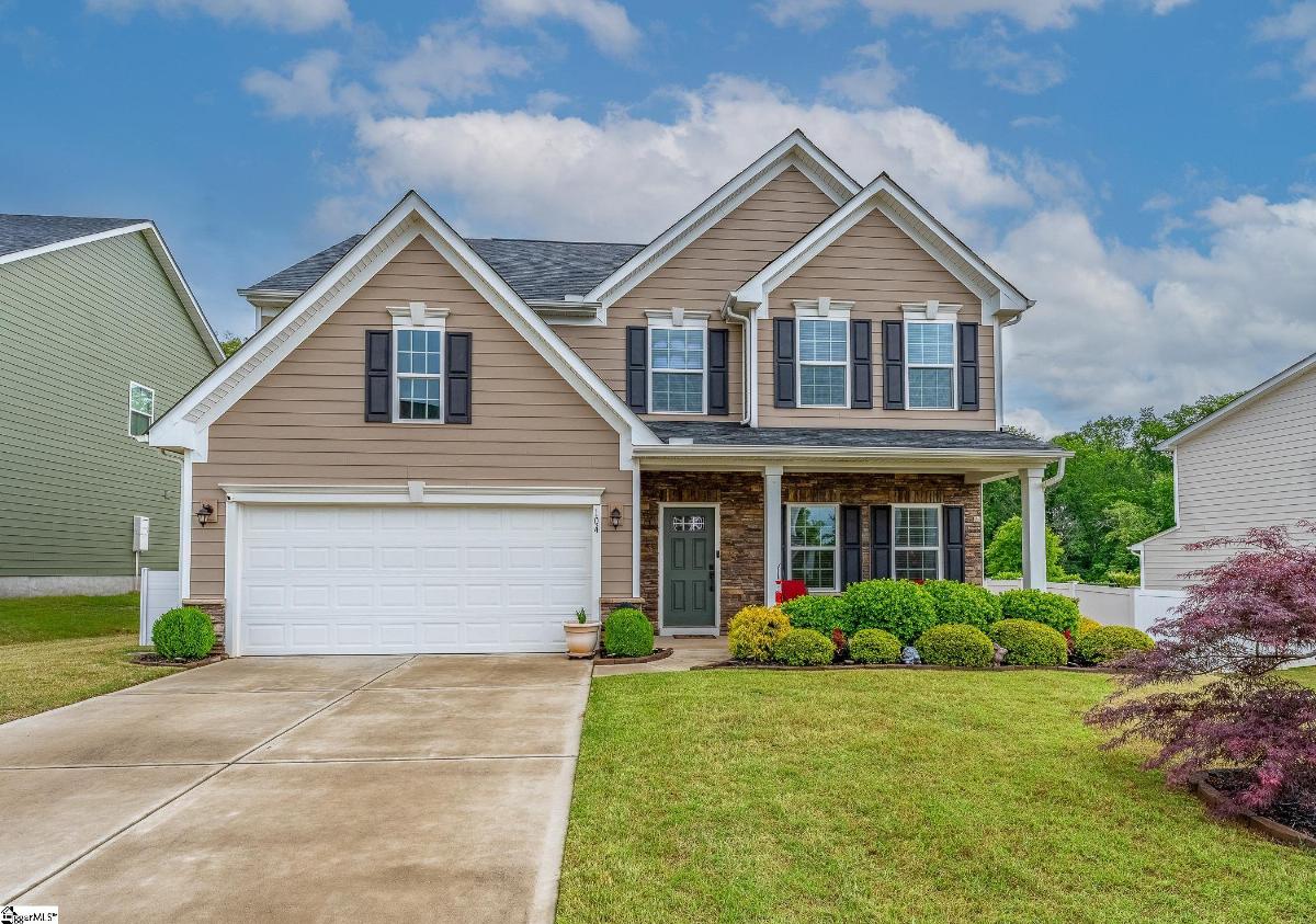 104 Mohegan Way