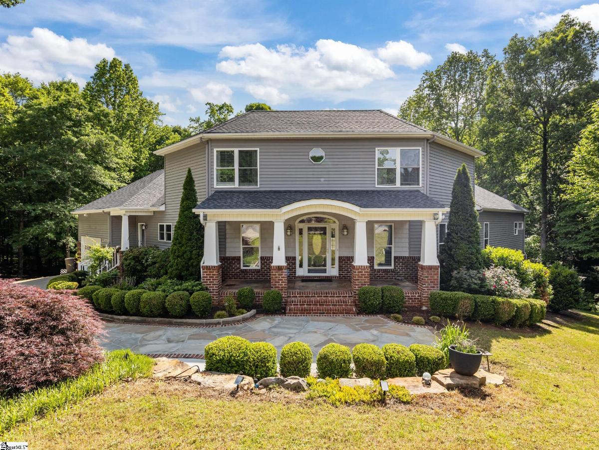 31 Silver Knoll Court