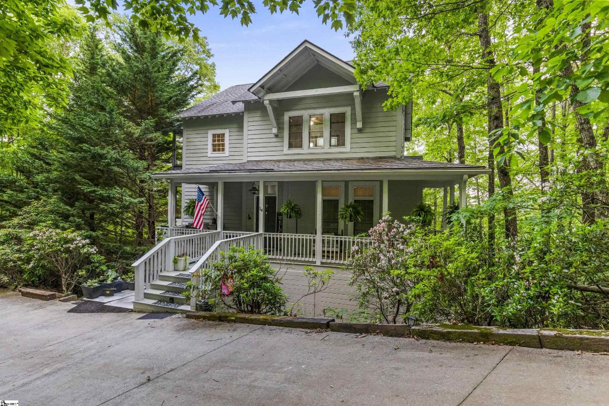 14 Woodbine Drive