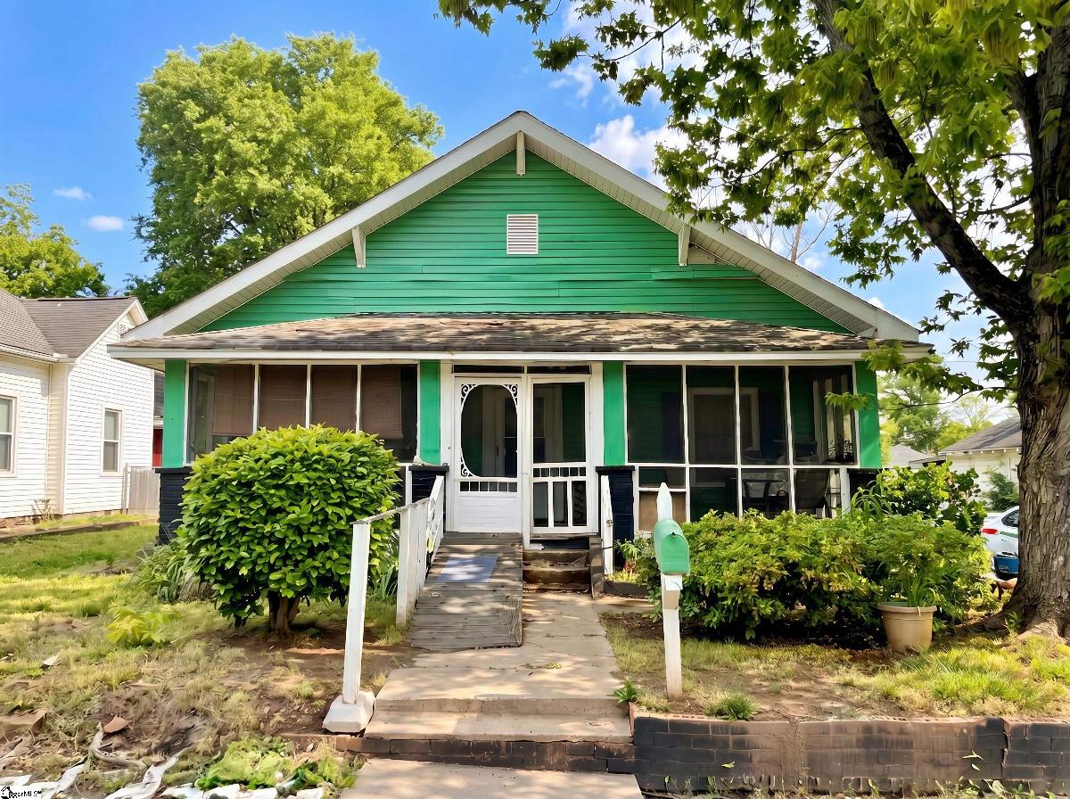 3 Piedmont Avenue