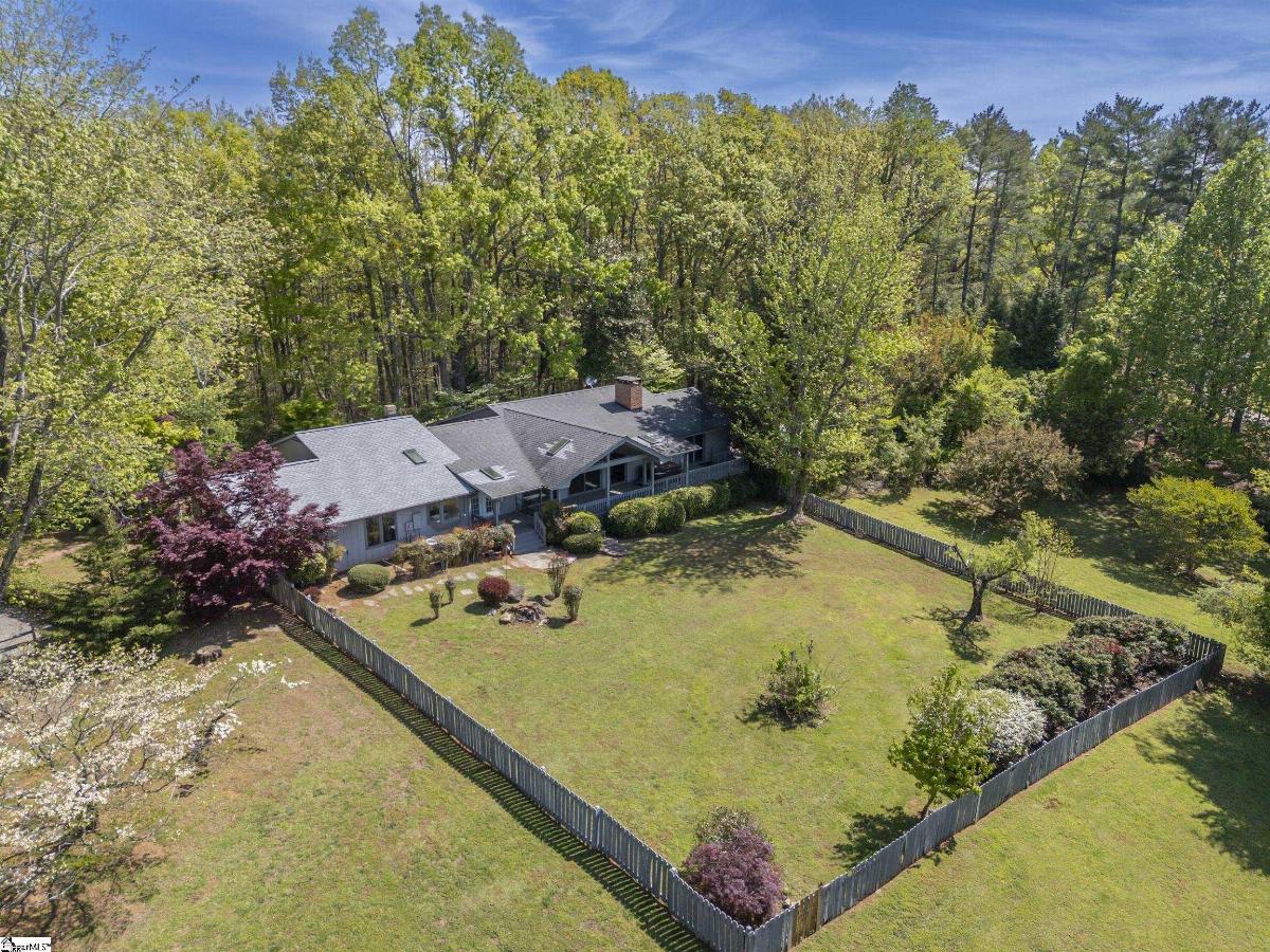 176 Fox Run Lane