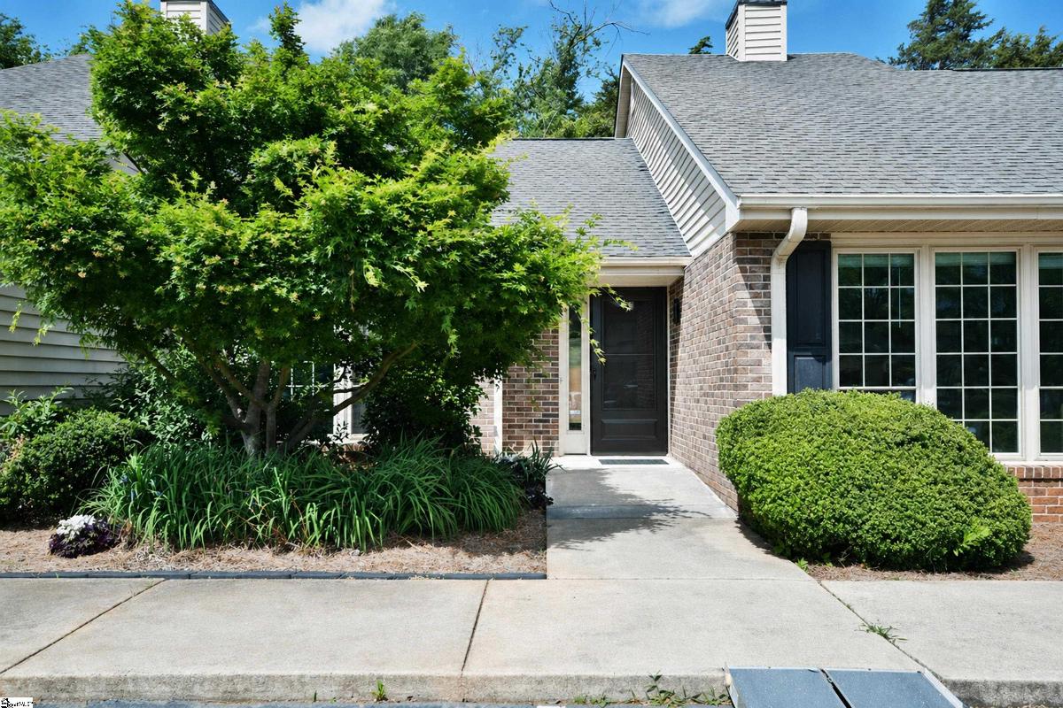 73 Forest Lake Drive