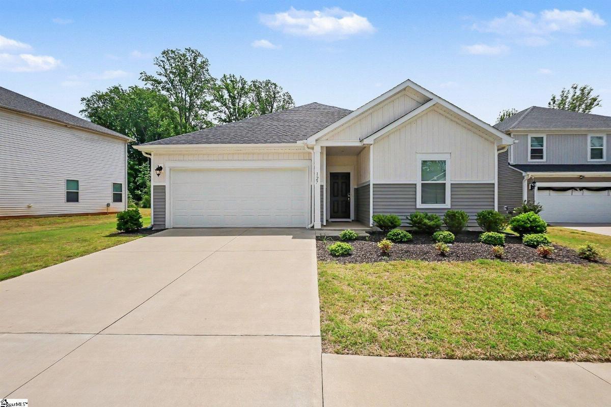 127 MAINSAIL Way