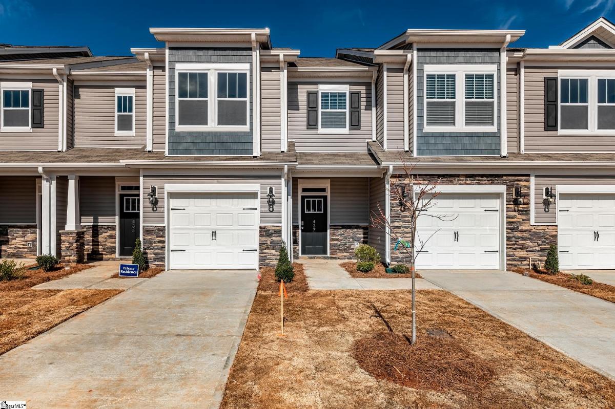 437 Yellow Fox Road
