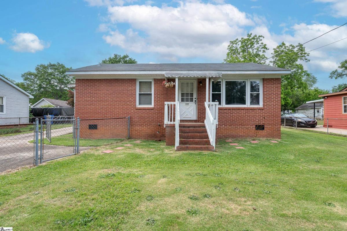 109 Clemson Avenue