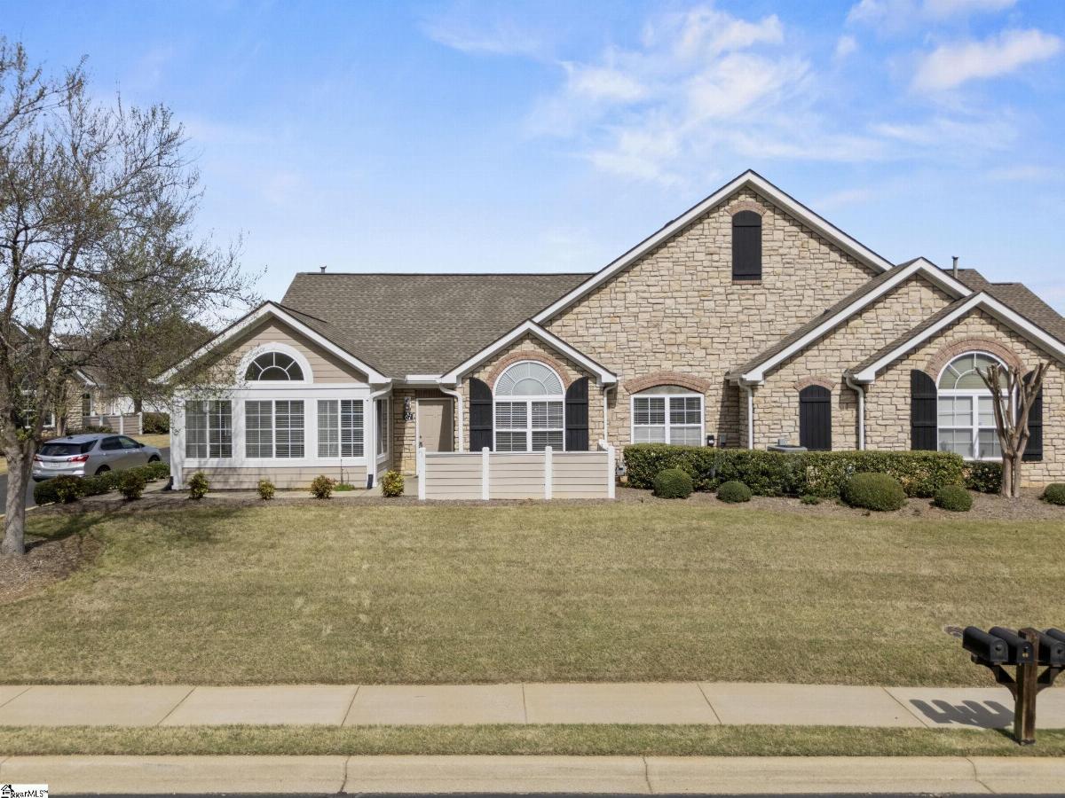 67 FUDORA Circle