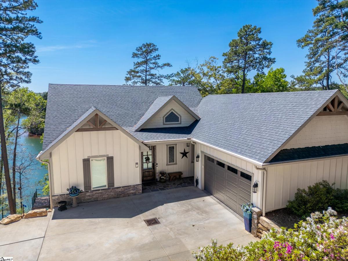 4 Forecastle Way