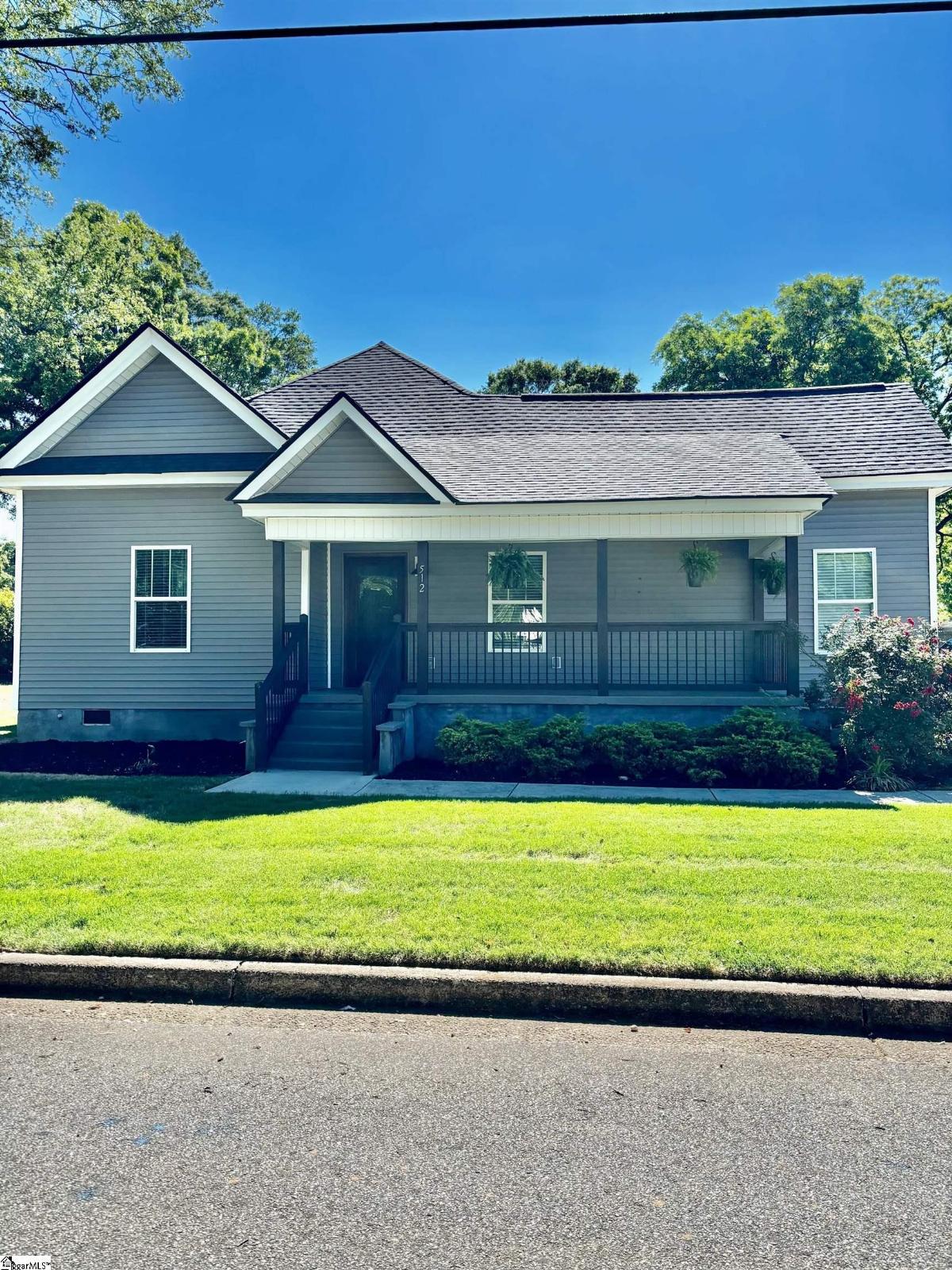 512 Trade Street