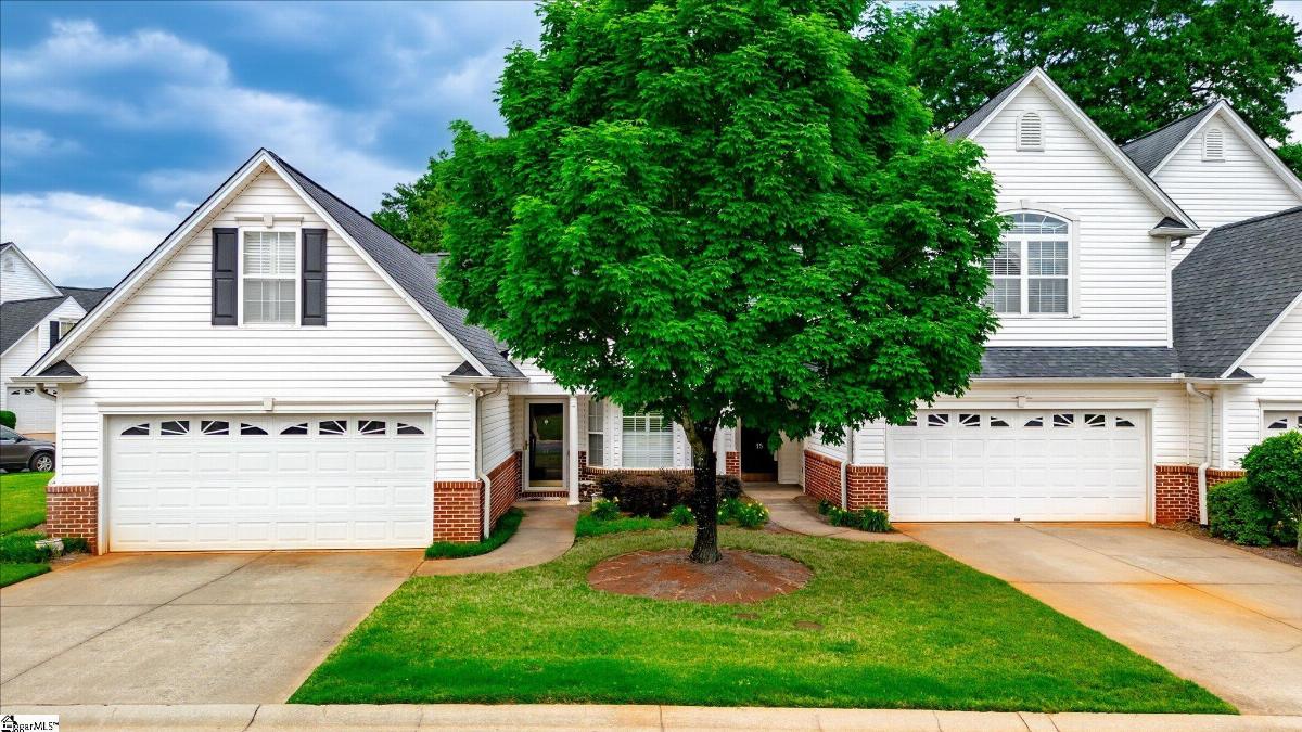15 Cedar Rock Drive