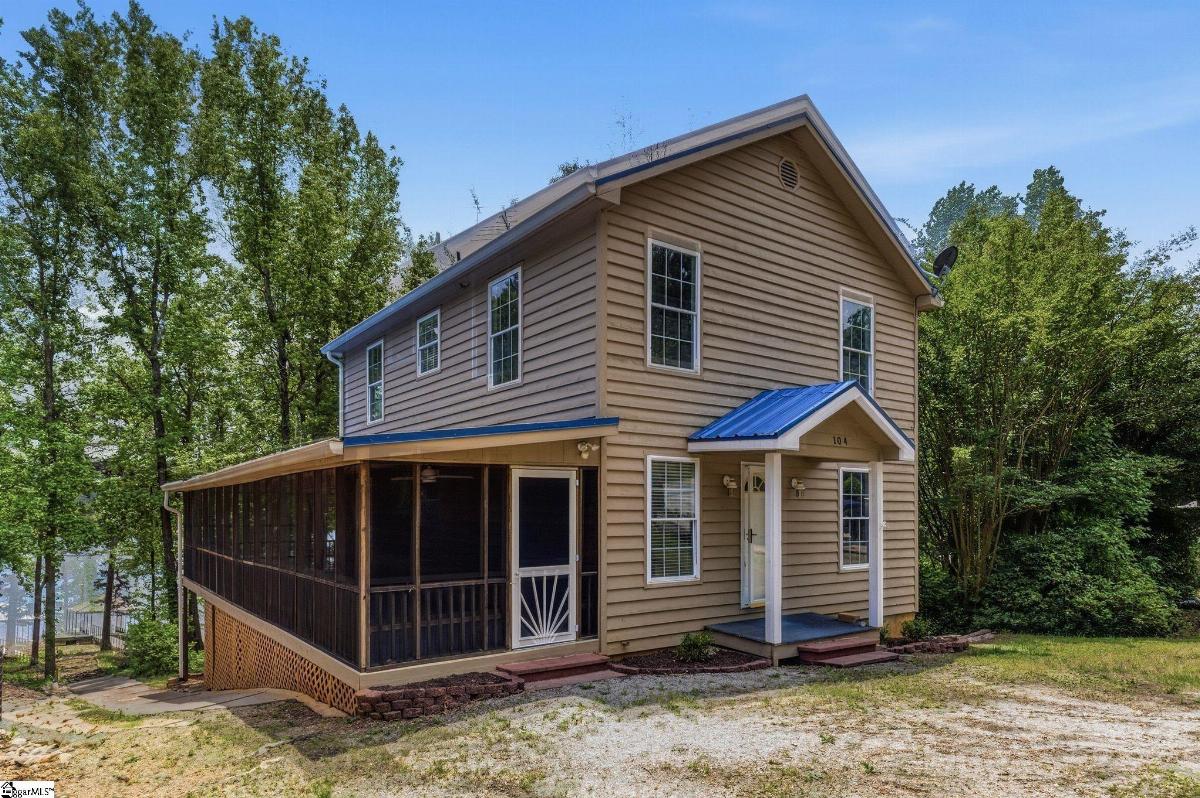 104 Lakehill Drive
