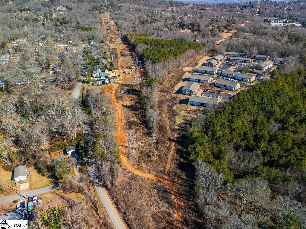00 Crestwood Drive