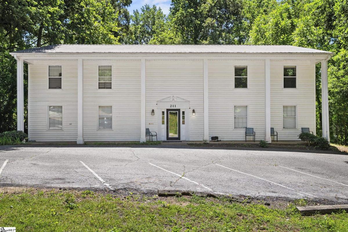 211 Brookside Drive