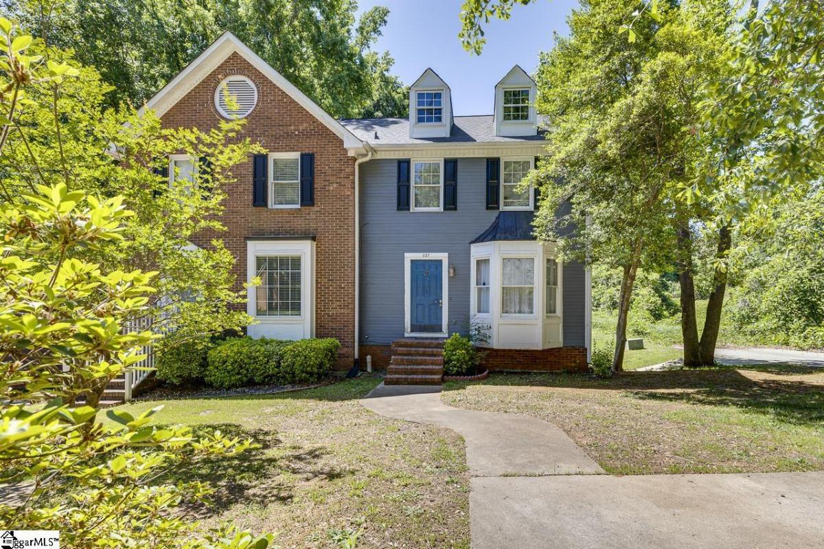 227 Emerald Way
