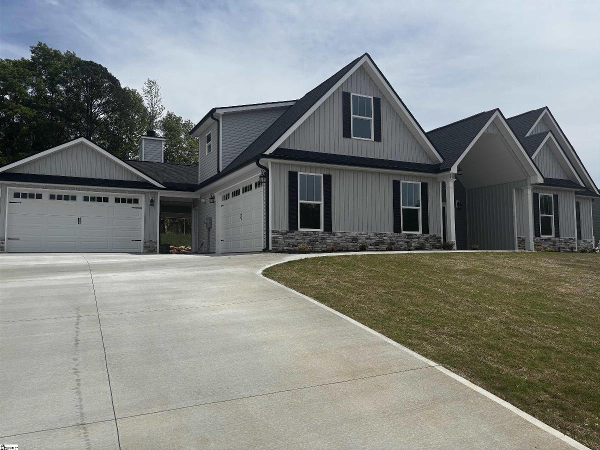 110 Hintons Farms Drive