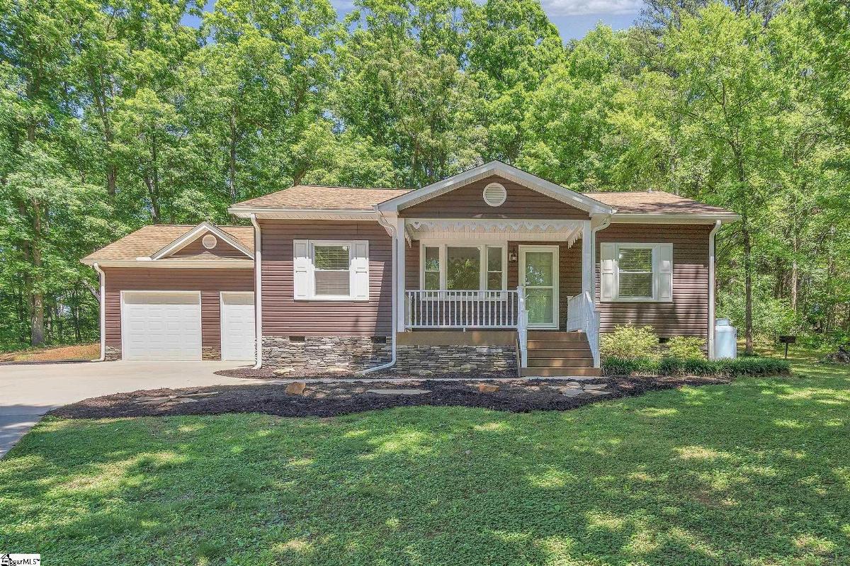 2561 Whitestone Road