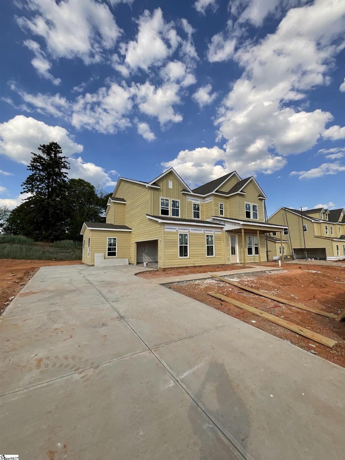 900 Cedarleaf Way