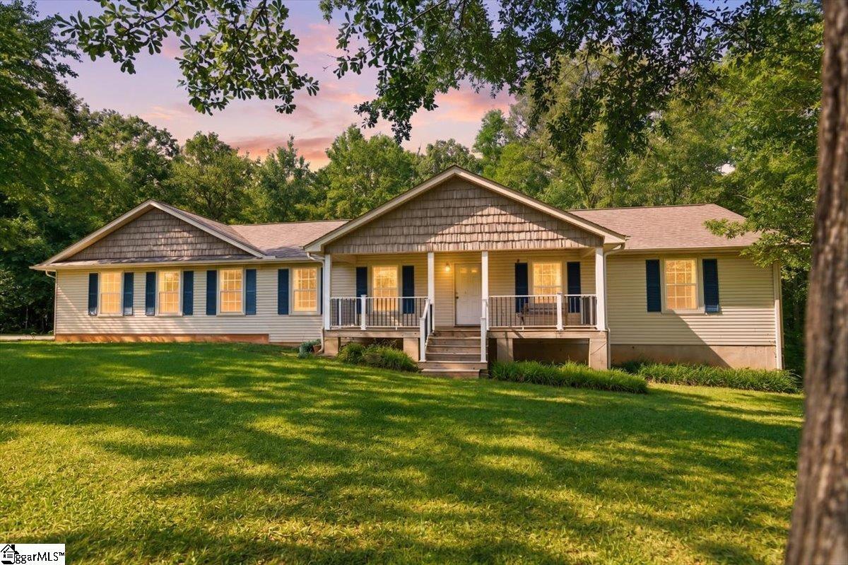 1040 Bennetts Bridge Road