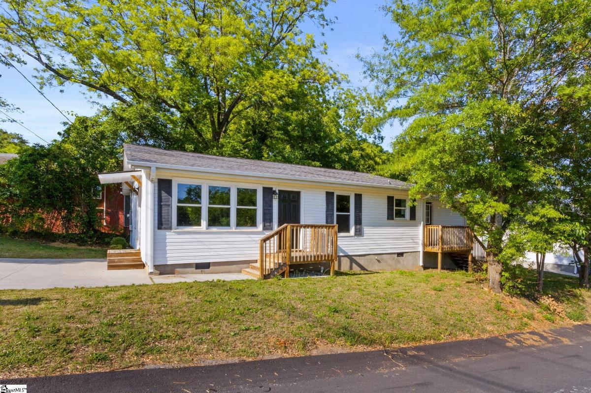 600 Sunnyside Drive