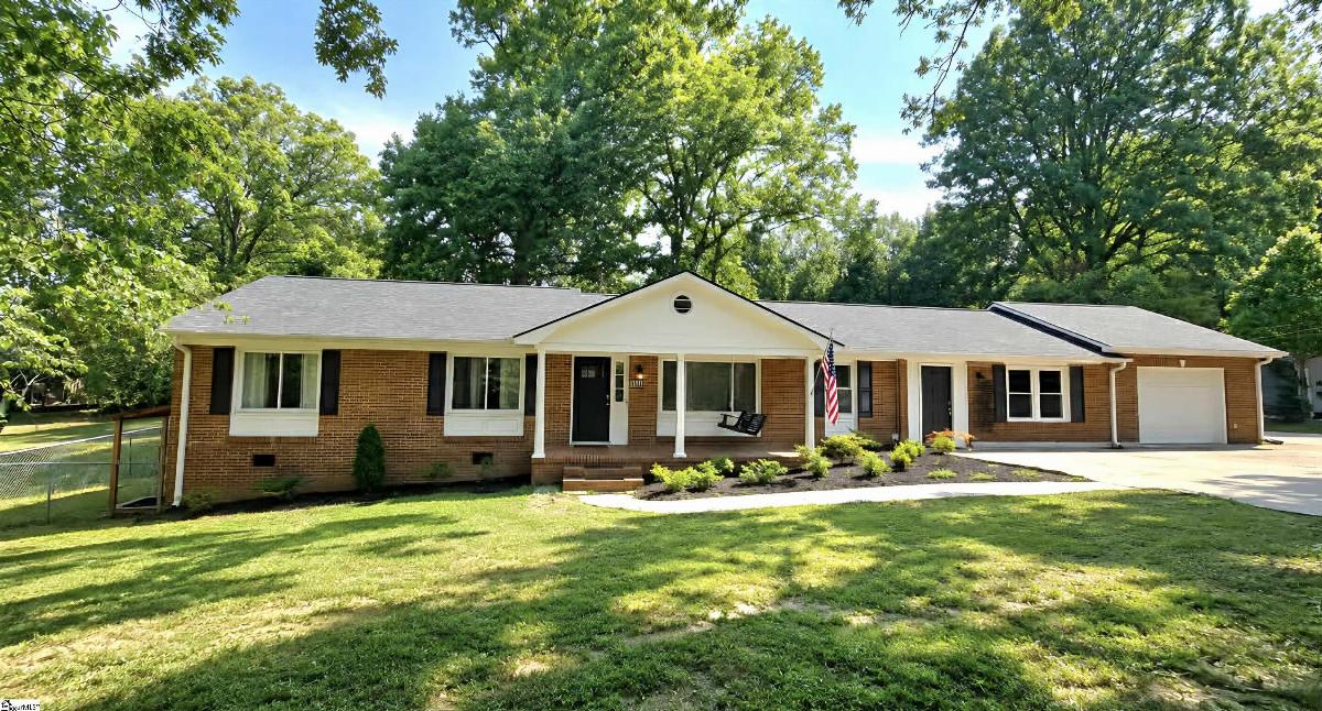 303 E Belvue Road