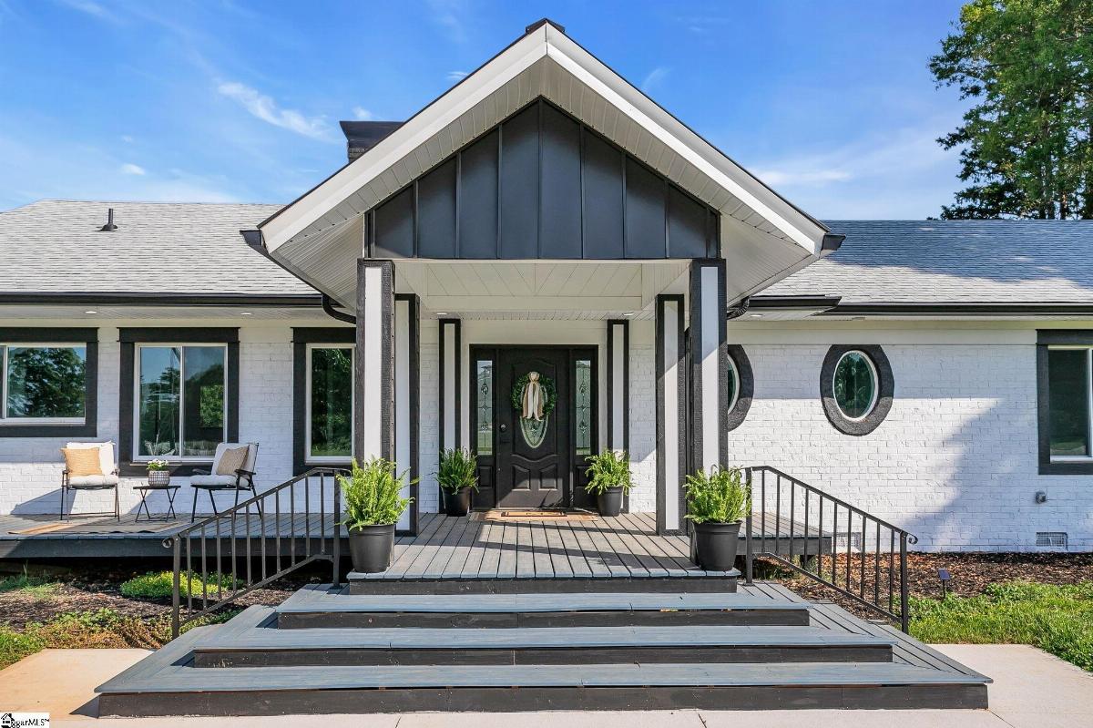 305 Waters Road