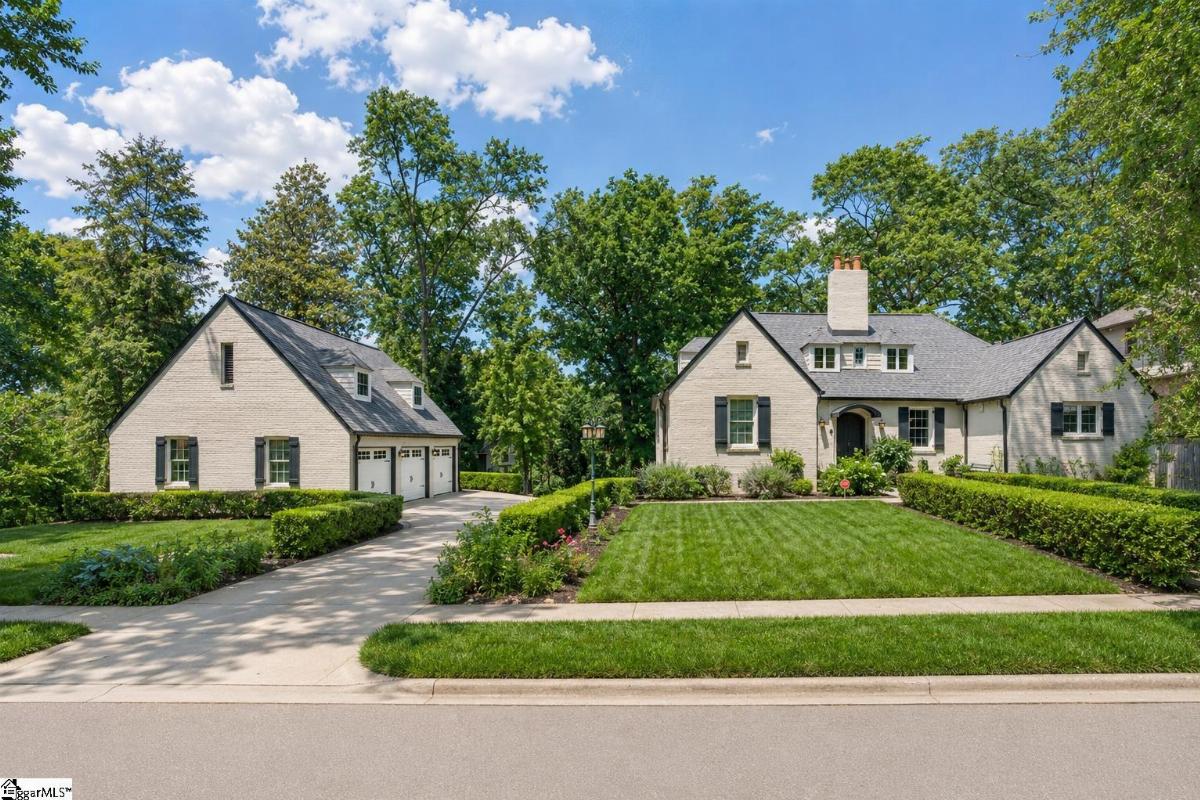 121 Tindal Avenue