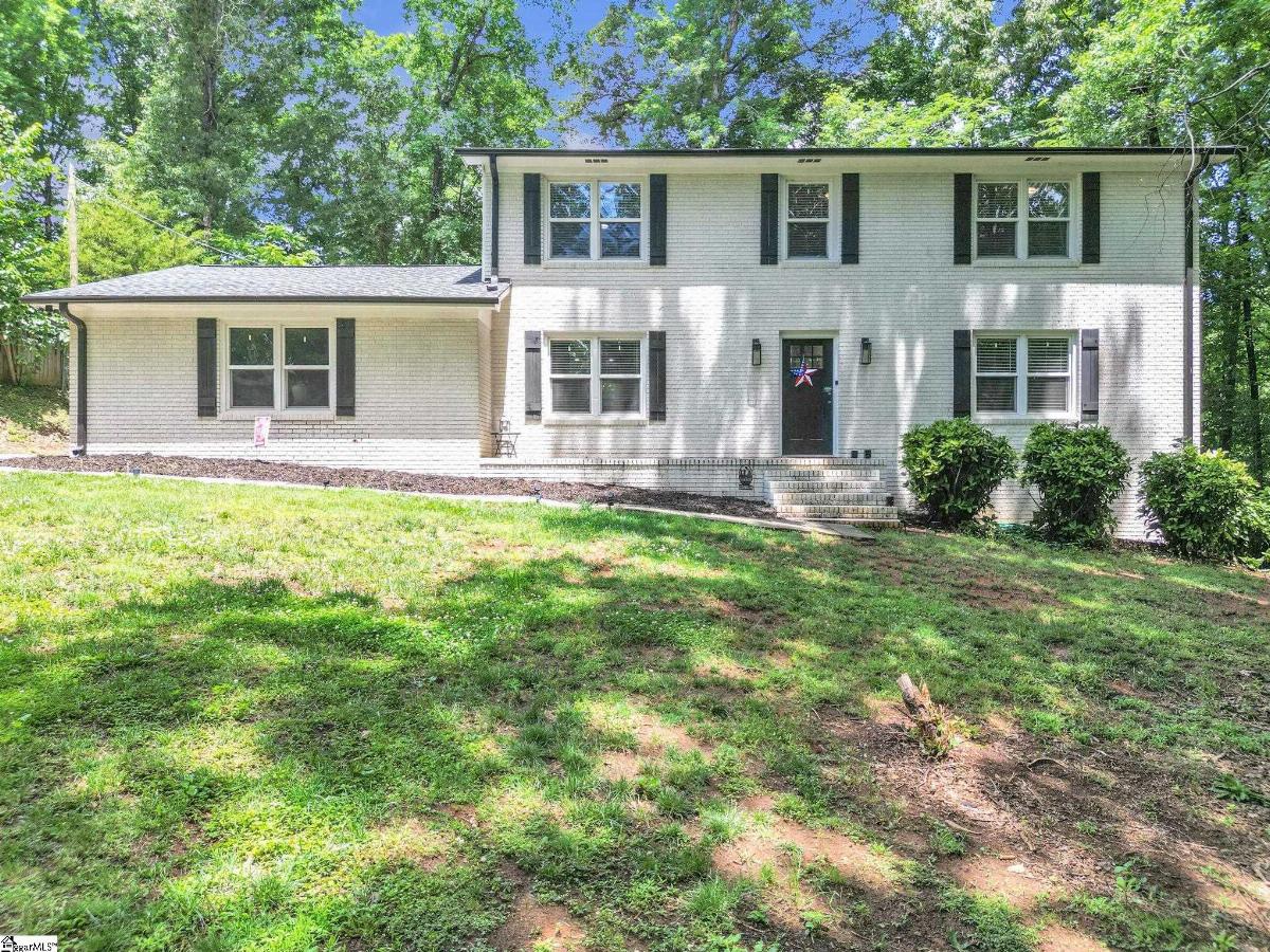 121 Forest Park Drive