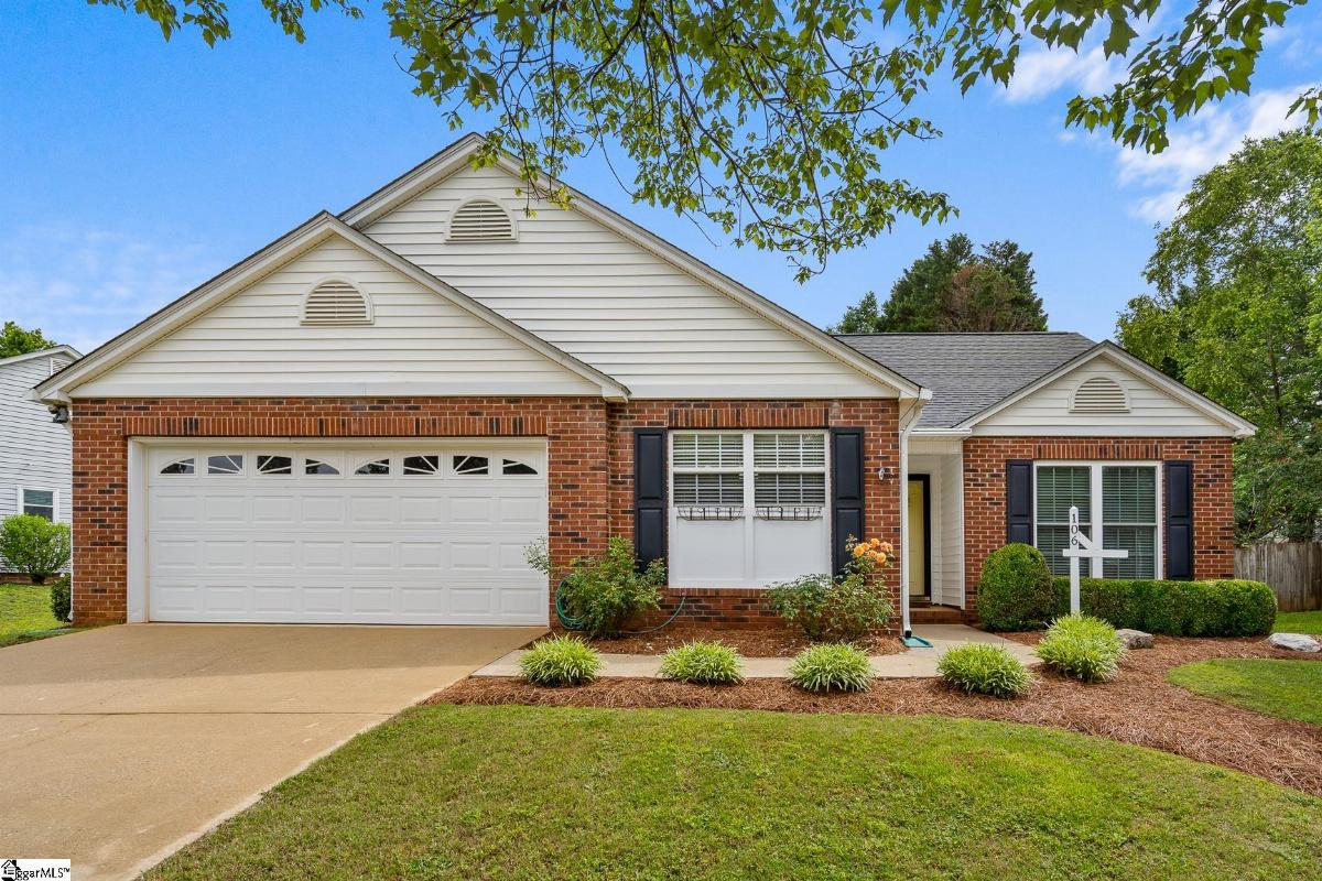 106 Riverside Chase Circle
