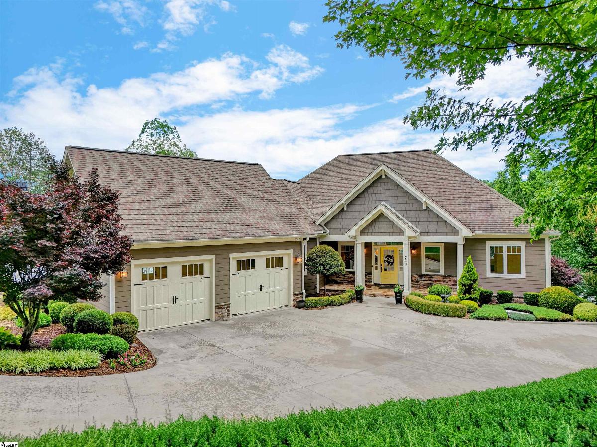 760 Woods Edge Drive