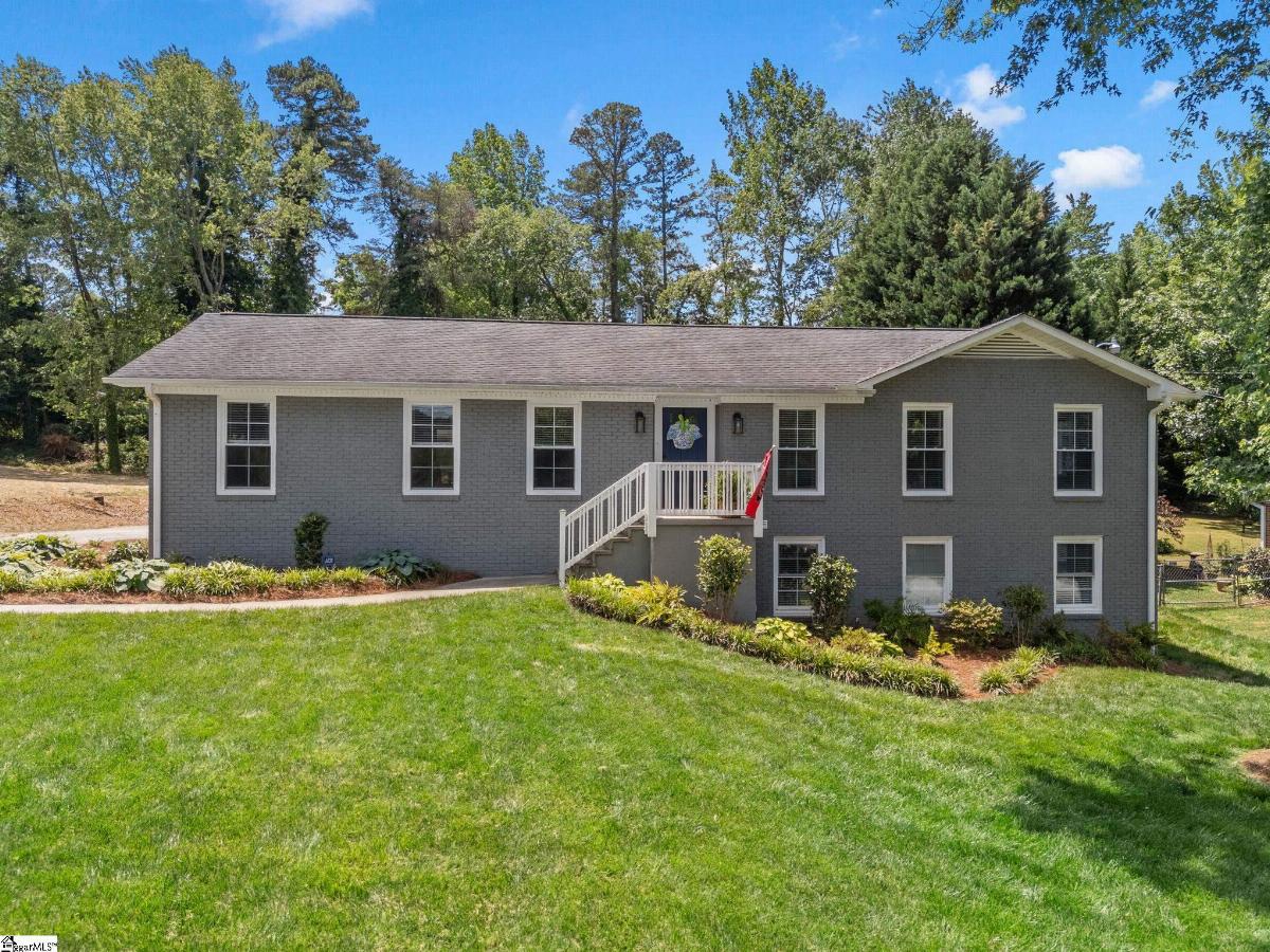 108 Churchill Avenue