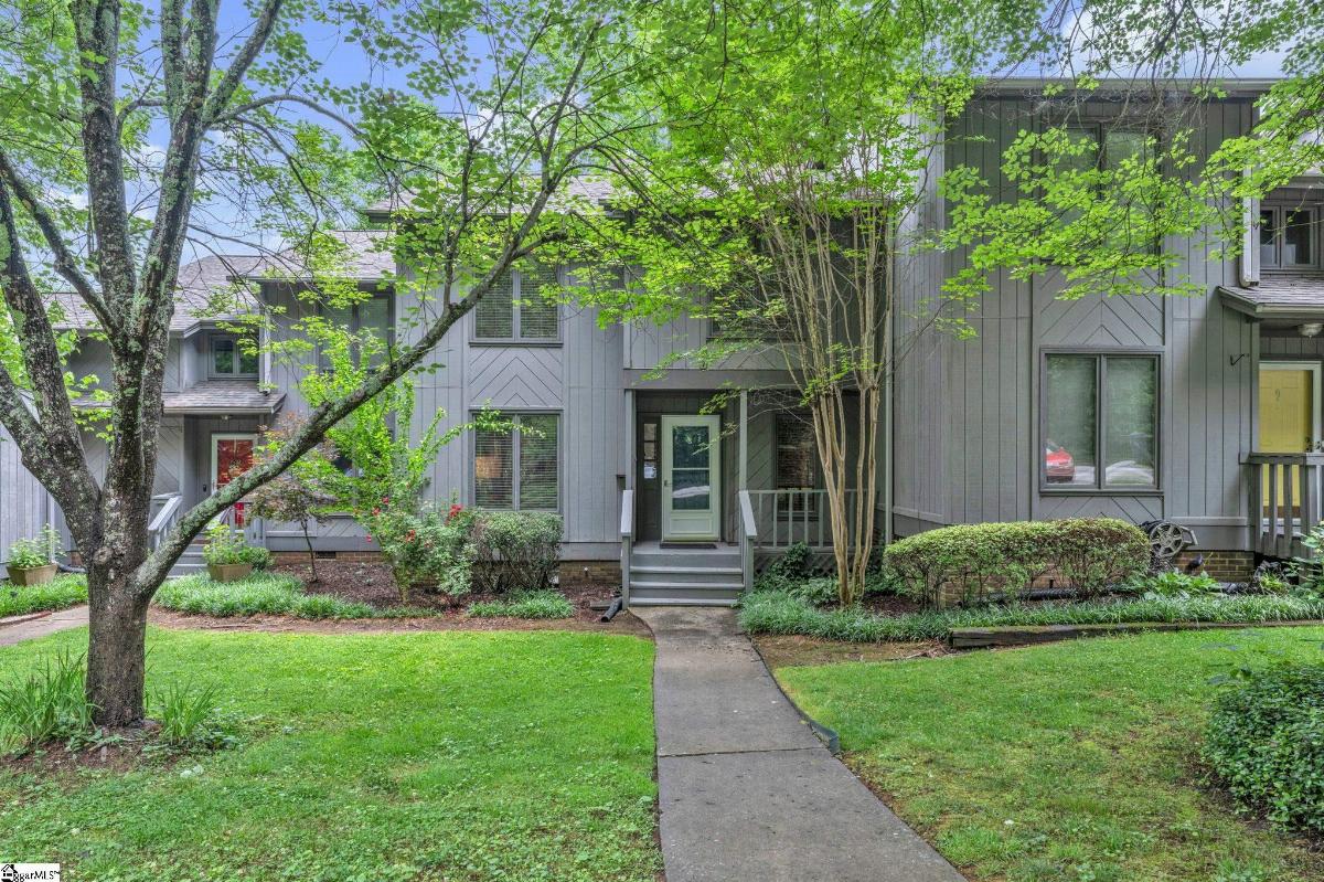 8 graystone Way