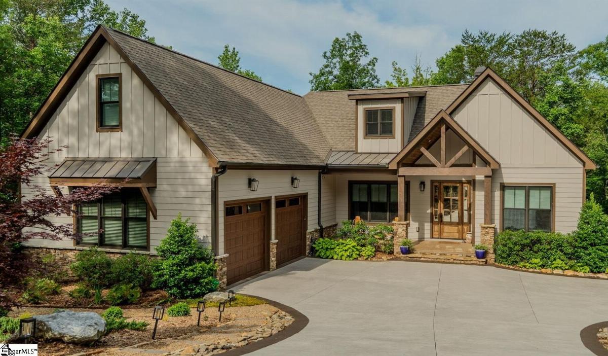10 LAUREL COVE Lane