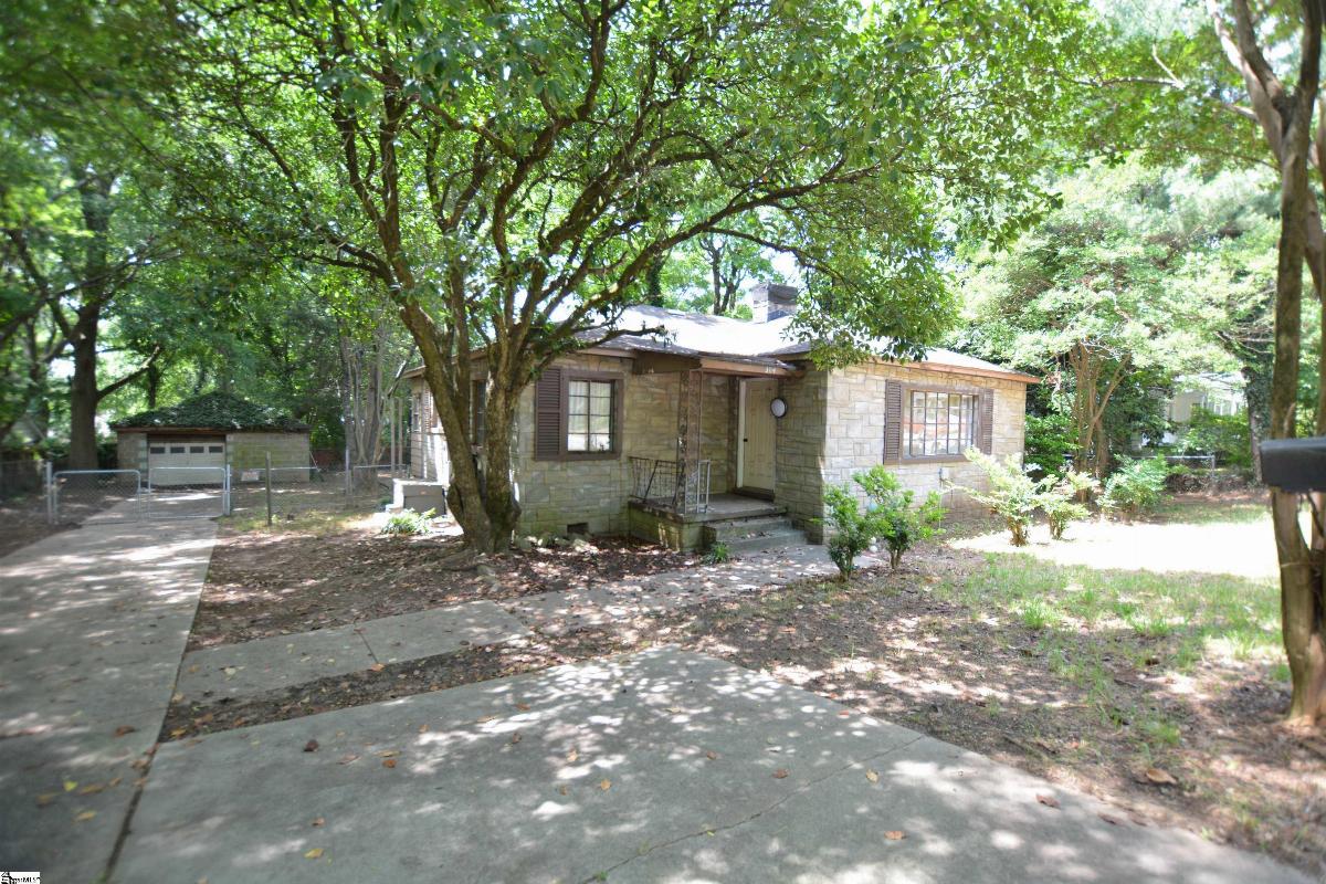 304 E Blue Ridge Drive