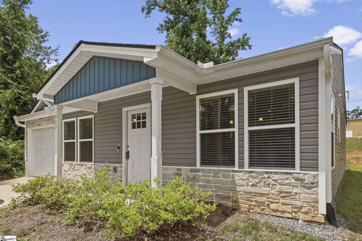 832 Fairwood Drive