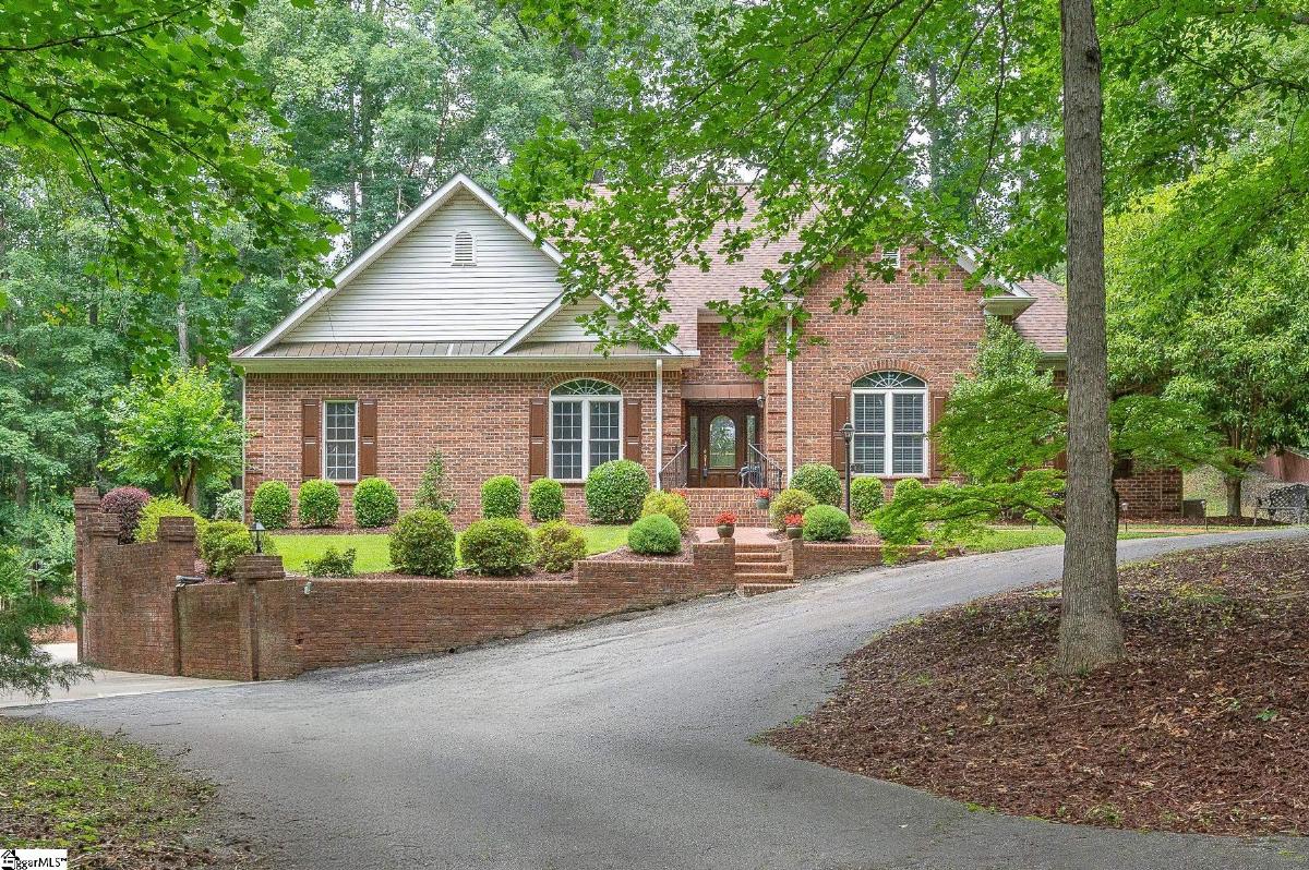 44 Carolina Way