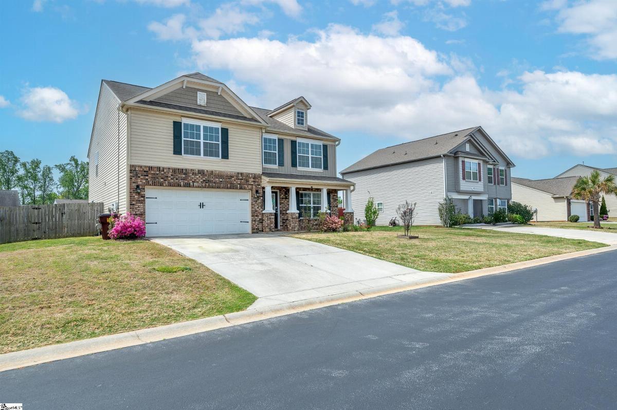 611 Willow Bank Landing