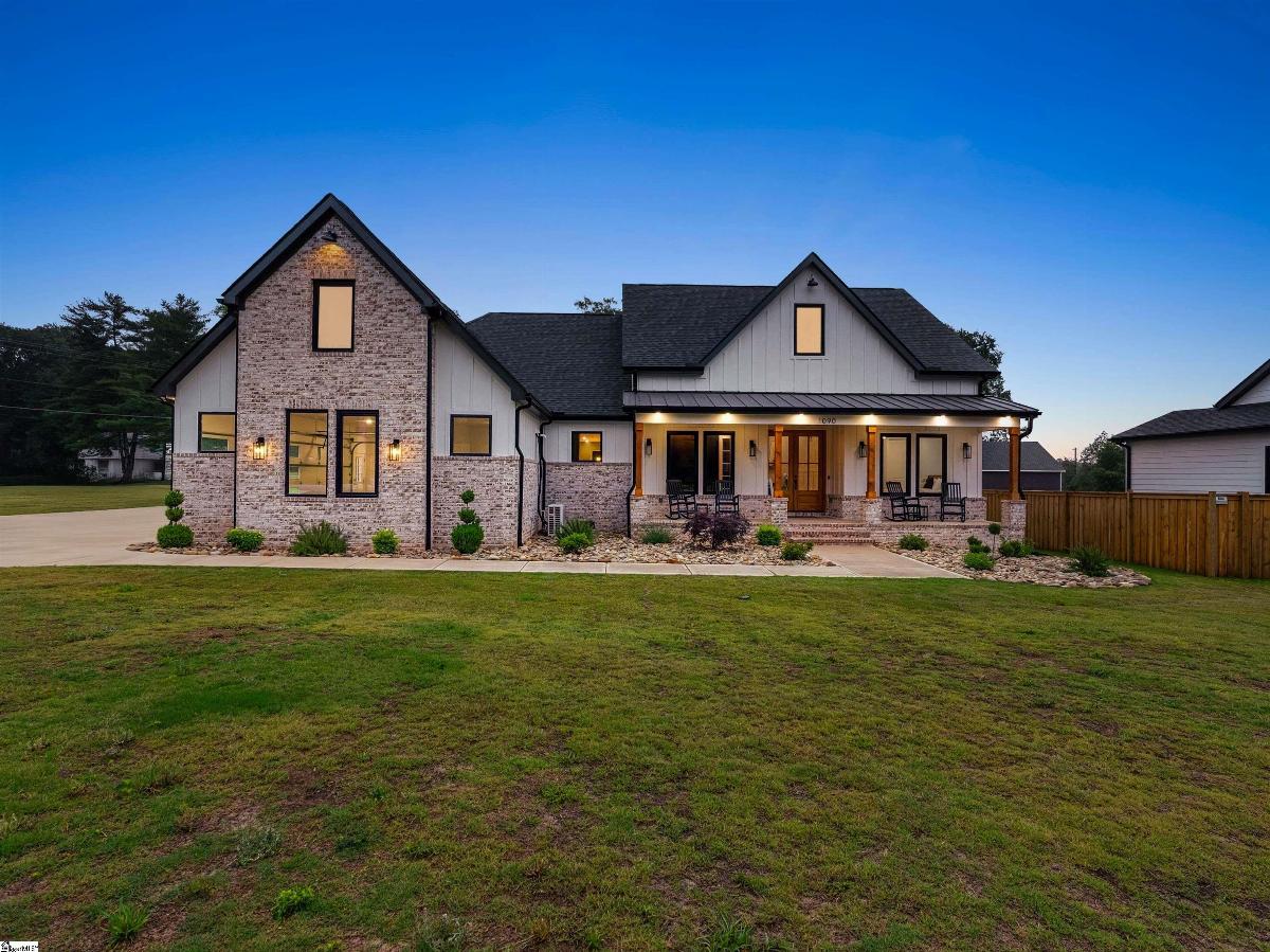 1090 Hickory Hollow Road