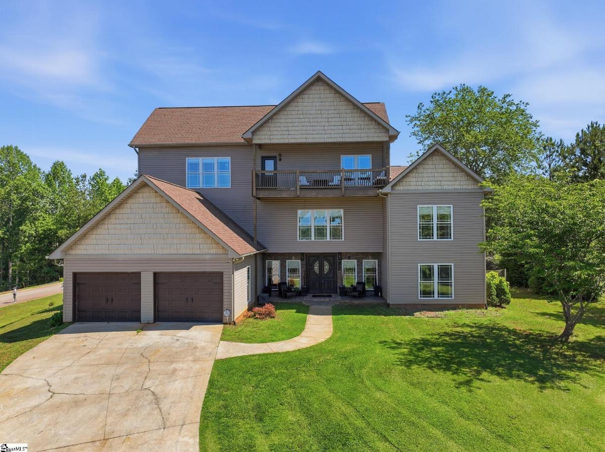142 W Waters Edge Lane